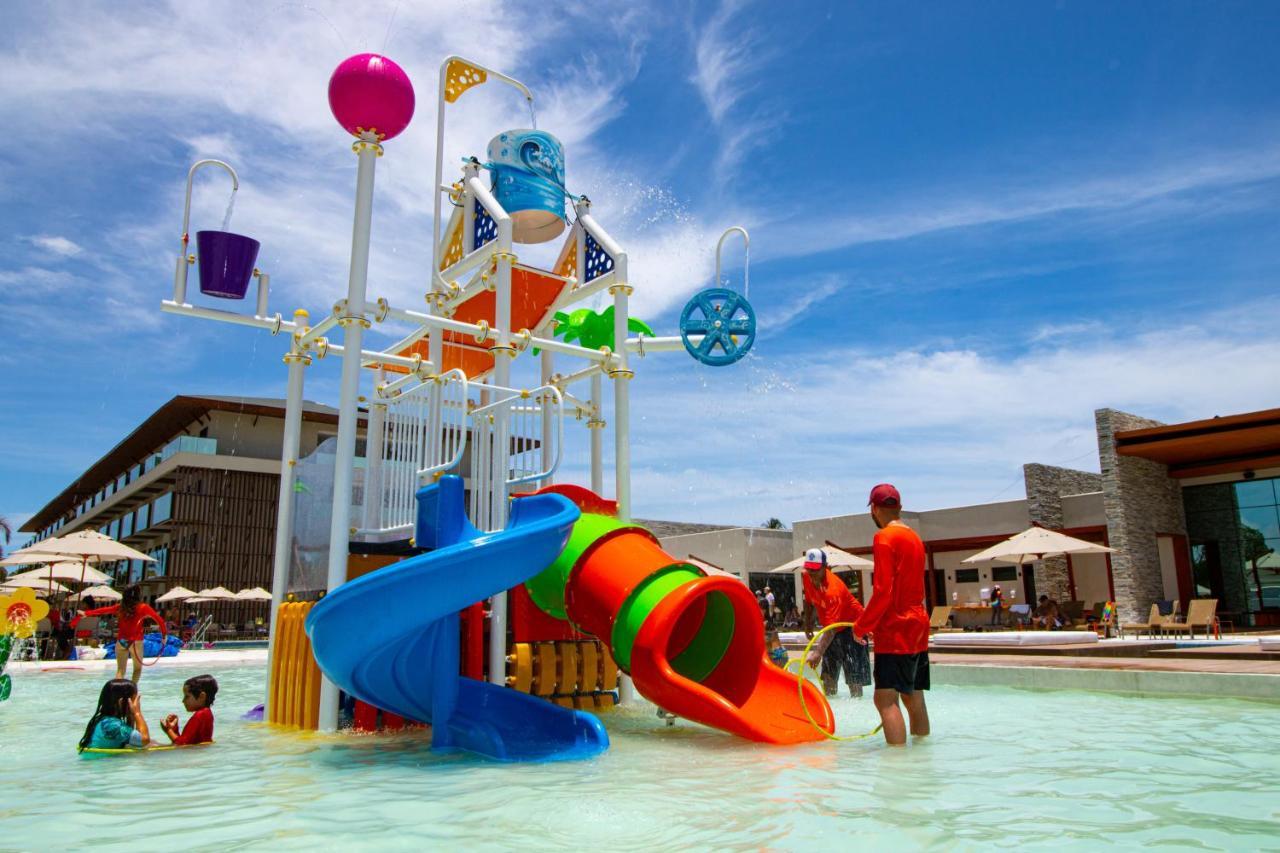 Ipioca Beach Resort Maceio Exterior photo Water park at the Grand Palladium Hotel, Playa Mujeres, Mexico