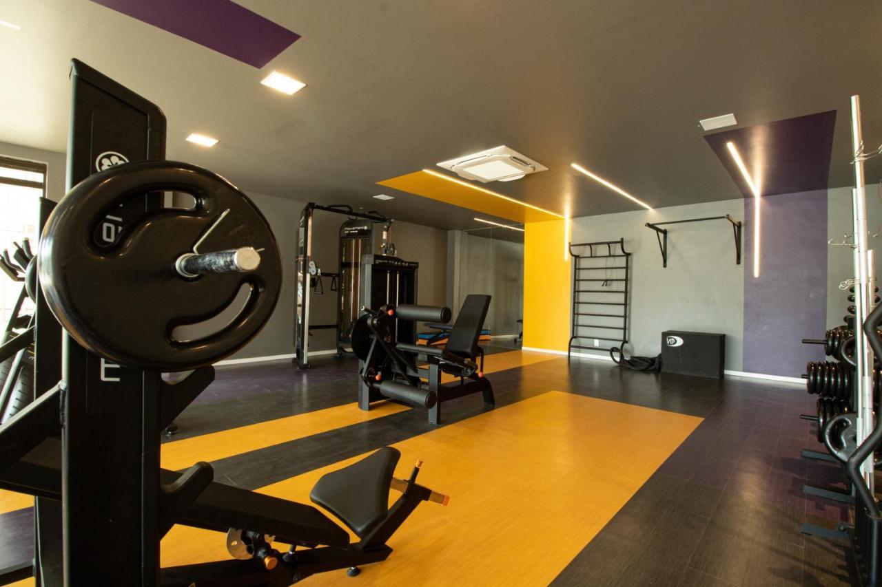 Ipioca Beach Resort Maceio Exterior photo The interior of a typical Anytime Fitness gym